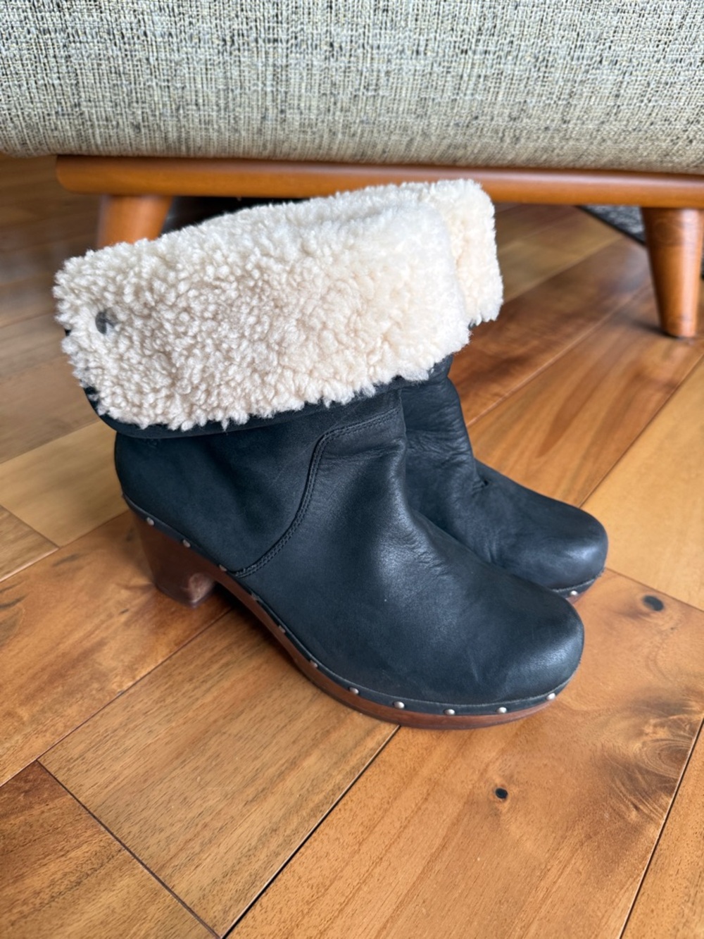 Ugg “Lynnea” clog boots